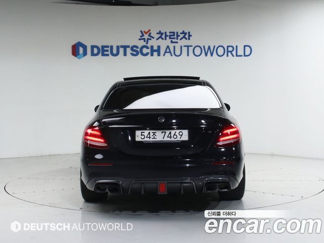 Mercedes-Benz E-Class E300 4MATIC AMG Line