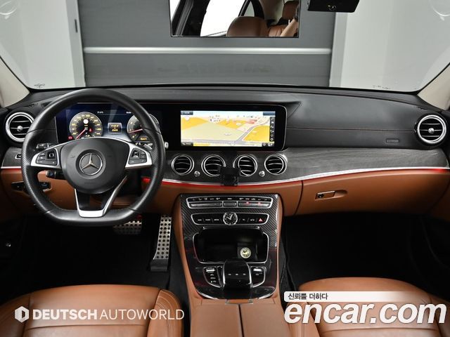 Mercedes-Benz E-Class E300 4MATIC AMG Line
