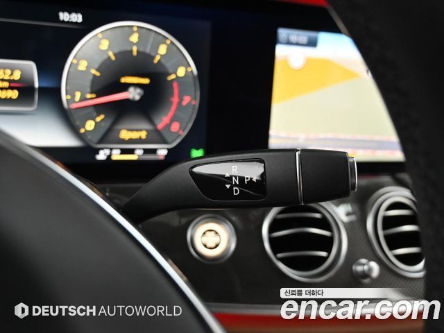 Mercedes-Benz E-Class E300 4MATIC AMG Line