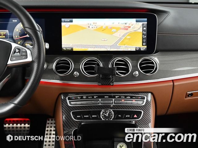 Mercedes-Benz E-Class E300 4MATIC AMG Line