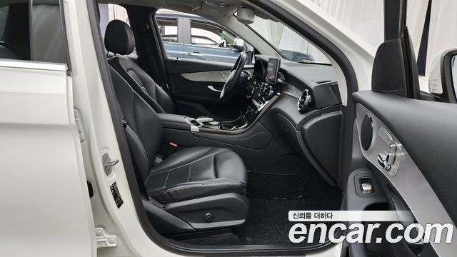 Mercedes-Benz GLC-Class GLC220 d 4MATIC
