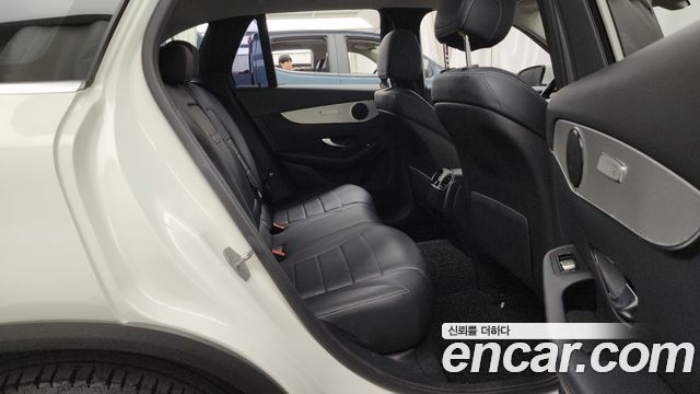 Mercedes-Benz GLC-Class GLC220 d 4MATIC