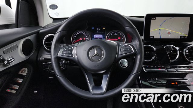 Mercedes-Benz GLC-Class GLC220 d 4MATIC