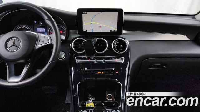 Mercedes-Benz GLC-Class GLC220 d 4MATIC