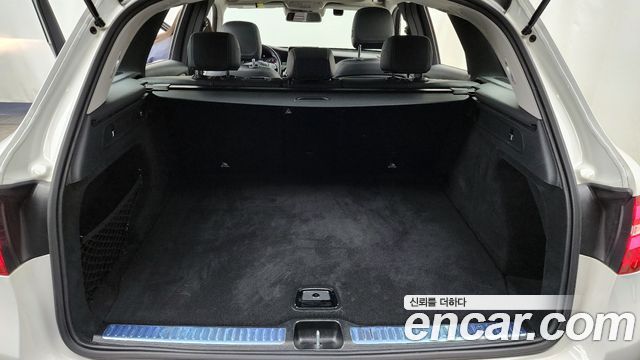 Mercedes-Benz GLC-Class GLC220 d 4MATIC