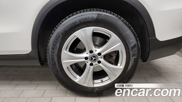 Mercedes-Benz GLC-Class GLC220 d 4MATIC