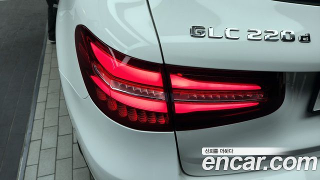 Mercedes-Benz GLC-Class GLC220 d 4MATIC