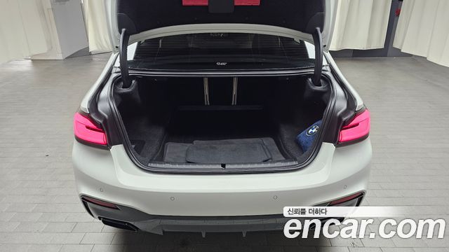 BMW 5-Series 520i M Sport