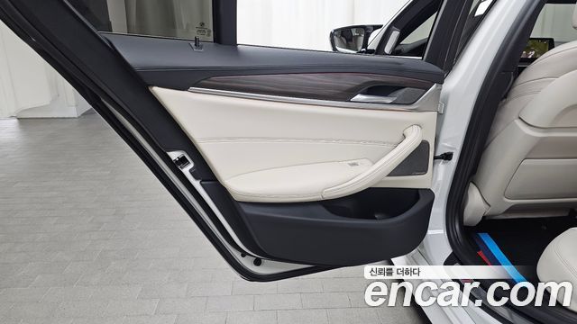 BMW 5-Series 520i M Sport