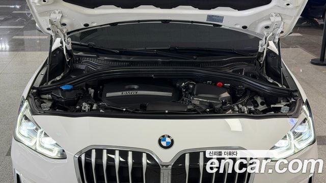 BMW 2-Series 220i Luxury