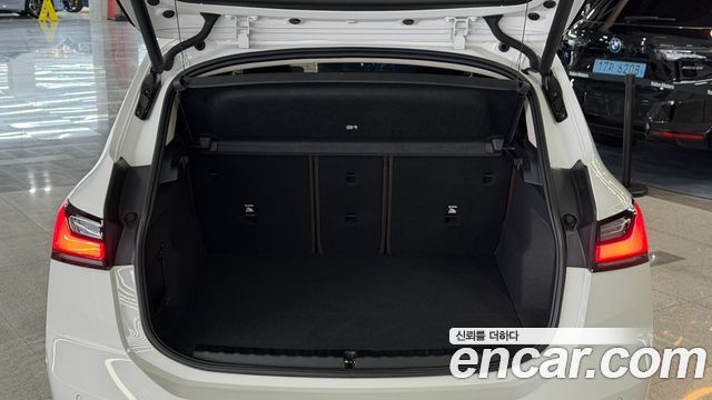 BMW 2-Series 220i Luxury