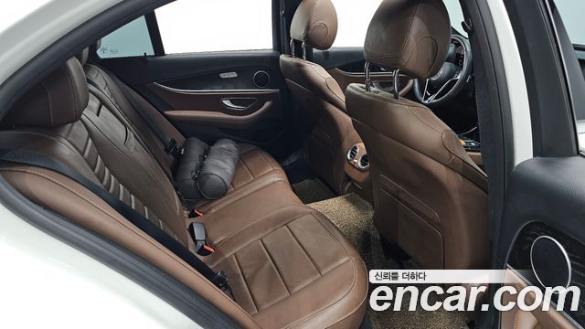 Mercedes-Benz E-Class E250 Avantgarde