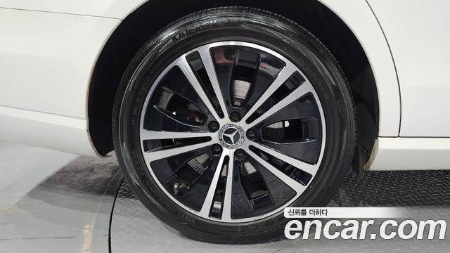 Mercedes-Benz E-Class E250 Avantgarde