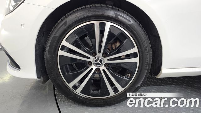 Mercedes-Benz E-Class E250 Avantgarde