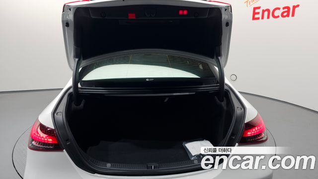 Mercedes-Benz E-Class E250 Avantgarde