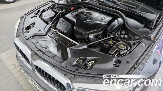 BMW 5-Series 530i xDrive M Sport Package Plus