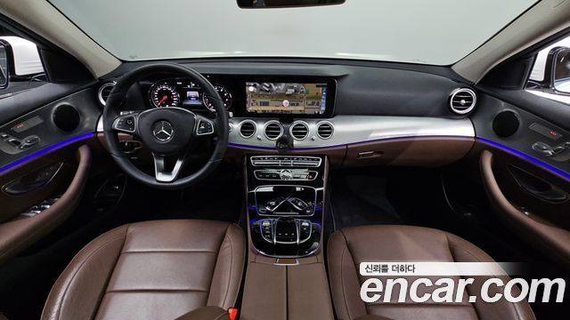 Mercedes-Benz E-Class E200 Avantgarde