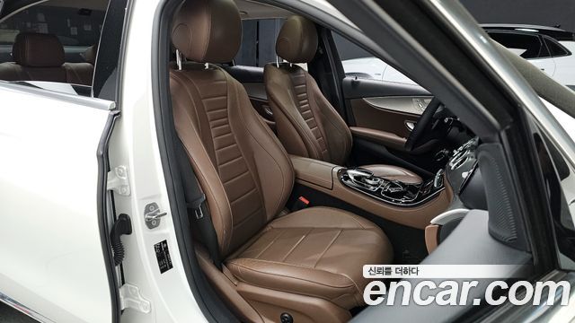 Mercedes-Benz E-Class E200 Avantgarde