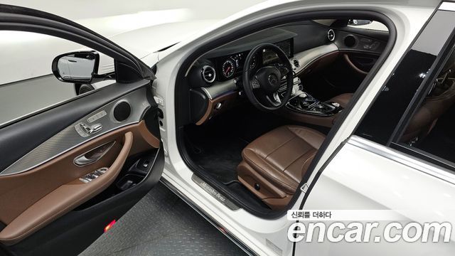 Mercedes-Benz E-Class E200 Avantgarde