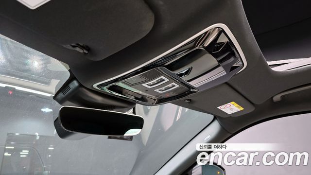 Land Rover Range Rover Velar 3.0 P380 R-Dynamic SE