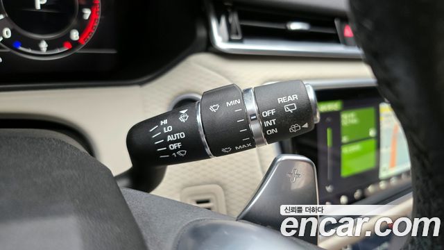 Land Rover Range Rover Velar 3.0 P380 R-Dynamic SE