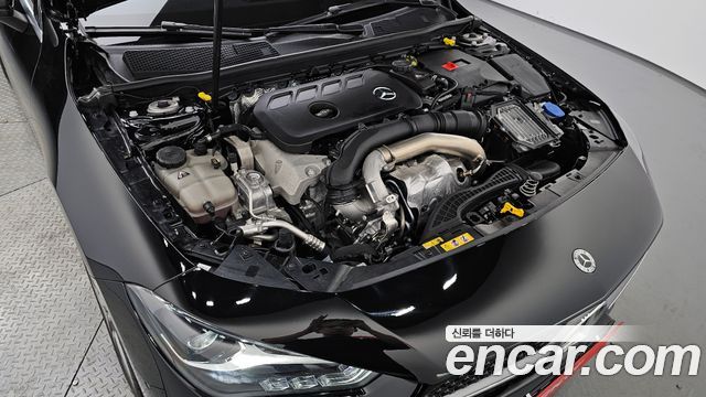 Mercedes-Benz CLA-Class CLA250 4MATIC