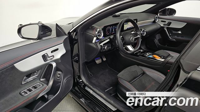 Mercedes-Benz CLA-Class CLA250 4MATIC