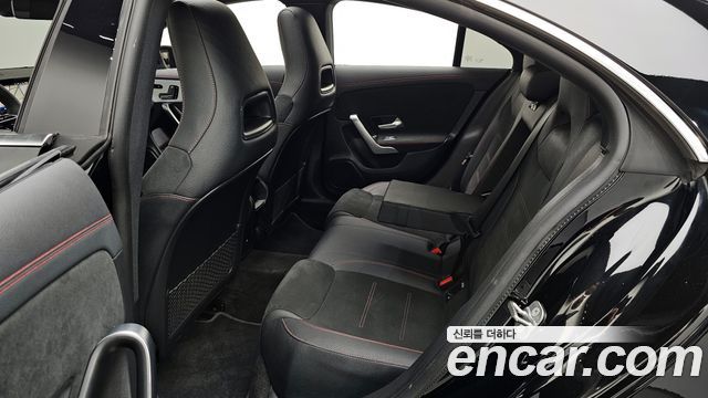 Mercedes-Benz CLA-Class CLA250 4MATIC