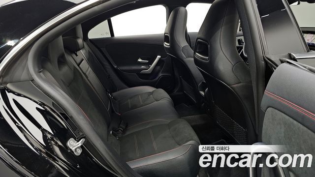 Mercedes-Benz CLA-Class CLA250 4MATIC