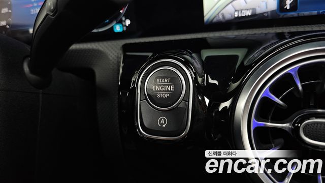 Mercedes-Benz CLA-Class CLA250 4MATIC