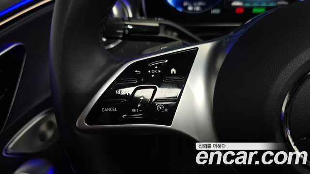 Mercedes-Benz EQE EQE350+