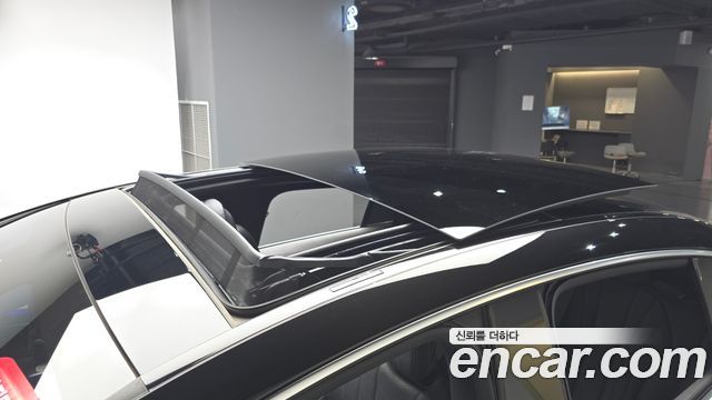 Mercedes-Benz EQE EQE350+