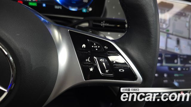 Mercedes-Benz EQE EQE350+