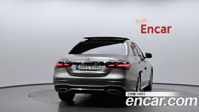 Mercedes-Benz E-Class E350 4MATIC Avantgarde