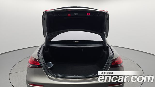 Mercedes-Benz E-Class E350 4MATIC Avantgarde