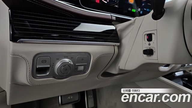 Mercedes-Benz GLS-Class Maybach GLS600 4MATIC Manufakur