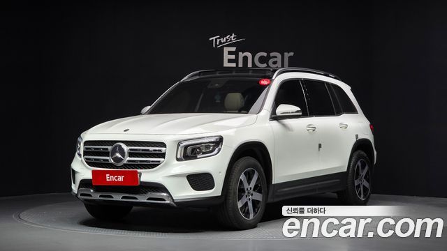 Mercedes-Benz GLB-Class GLB220