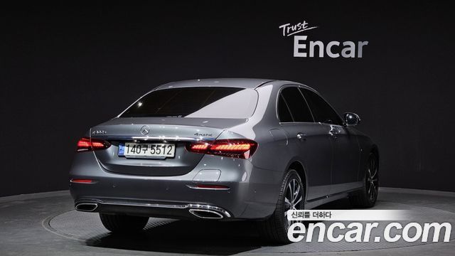 Mercedes-Benz E-Class E300e 4MATIC Exclusive