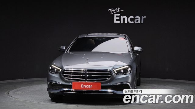 Mercedes-Benz E-Class E300e 4MATIC Exclusive