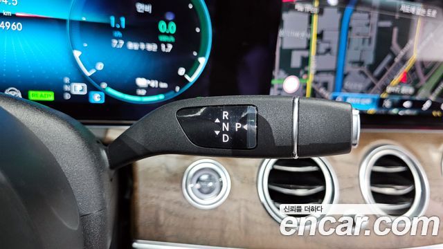 Mercedes-Benz E-Class E300e 4MATIC Exclusive