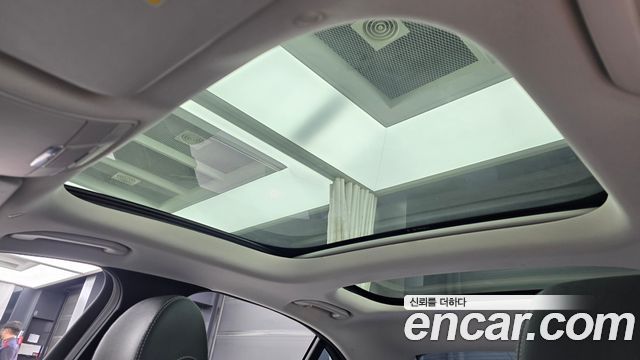 Mercedes-Benz E-Class E350d