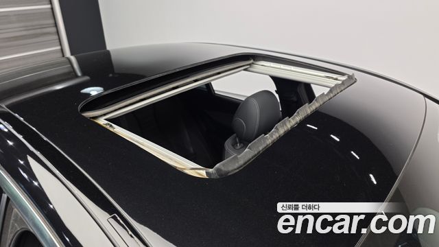 Mercedes-Benz E-Class E300 Avantgarde