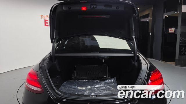 Mercedes-Benz E-Class E300 Avantgarde