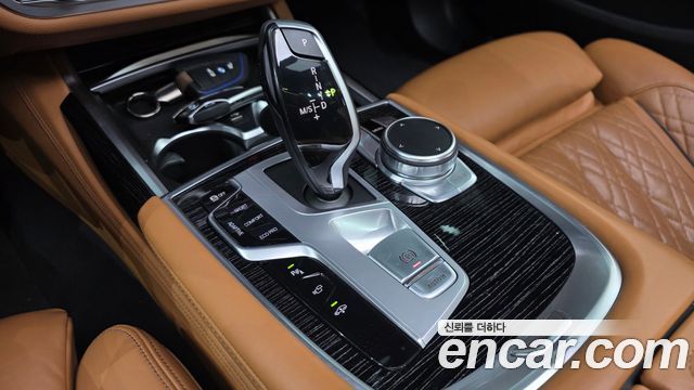 BMW 7-Series 740Li xDrive M Sport Package