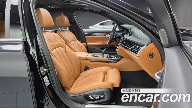 BMW 7-Series 740Li xDrive M Sport Package