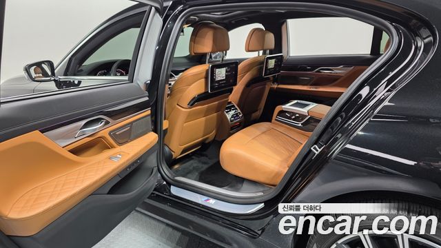 BMW 7-Series 740Li xDrive M Sport Package