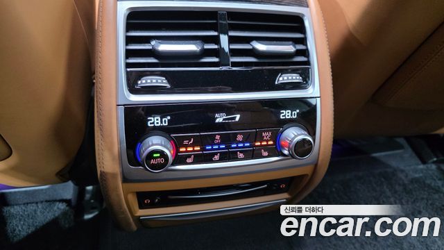 BMW 7-Series 740Li xDrive M Sport Package