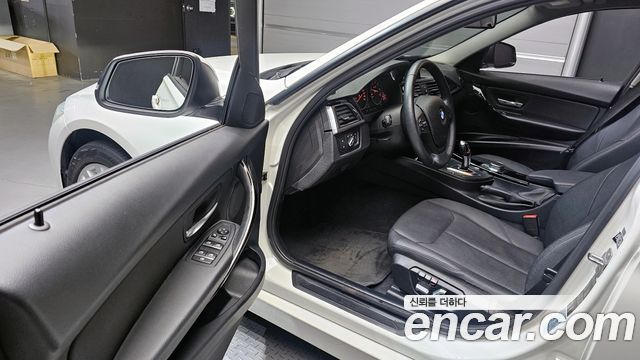 BMW 3-Series 320d