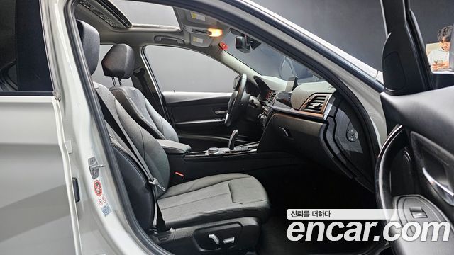 BMW 3-Series 320d