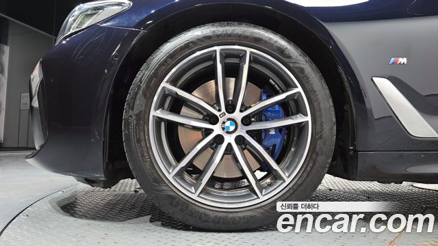 BMW 5-Series 520i M Sport